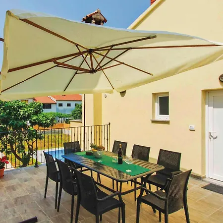 Holiday home Stunning In With Wifi *