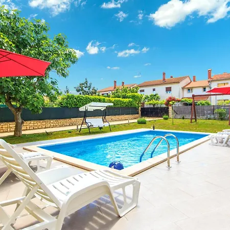 Stunning In With Wifi Holiday home