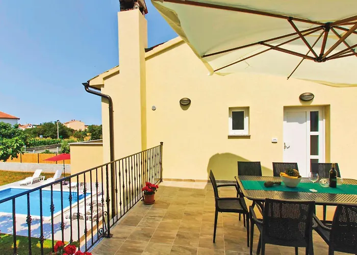 4 Bedroom Amazing In Feriehus *