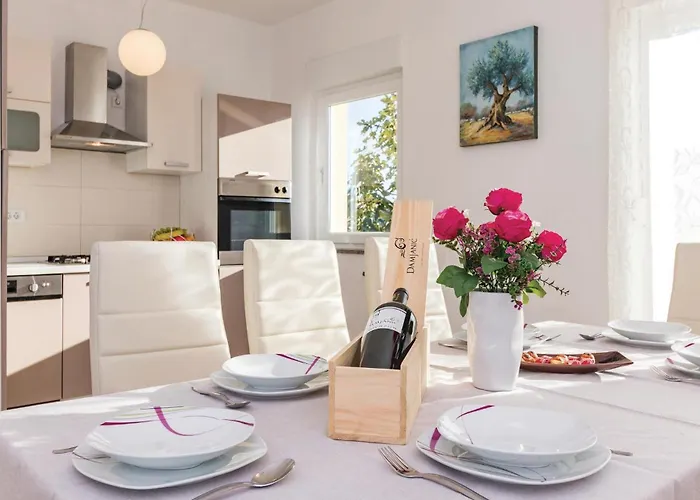 4 Bedroom Amazing In Feriehus *