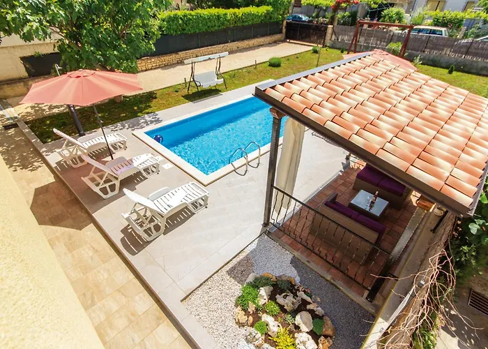 4 Bedroom Amazing In Feriehus *